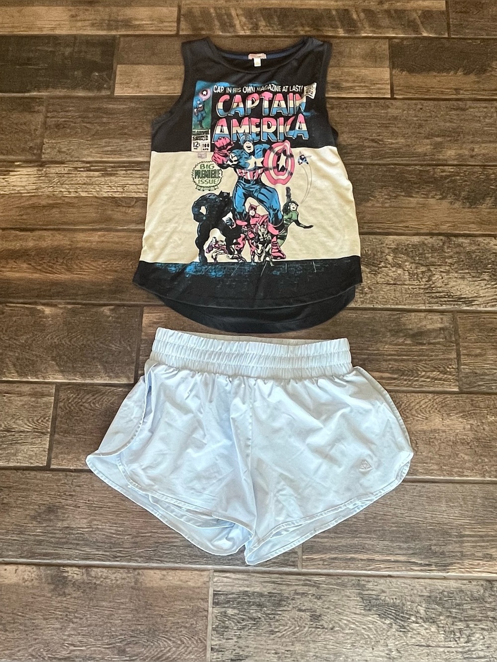 Haimont athletic shorts with built in lining  M bonus Her Universe Marvel top M